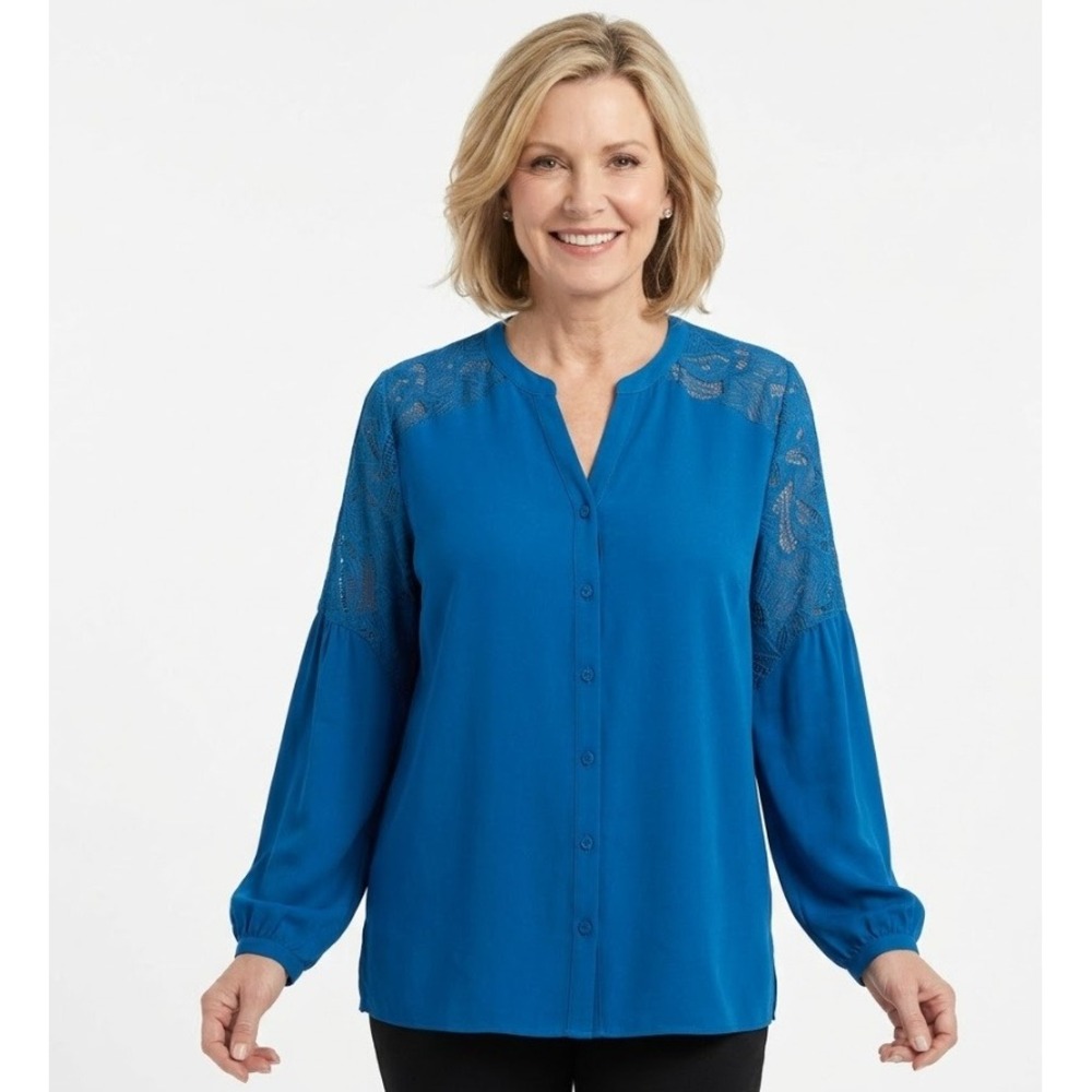 Chico's Blouse size 3/XL Lace Detail Blue Long Sleeve Button Front Feminine